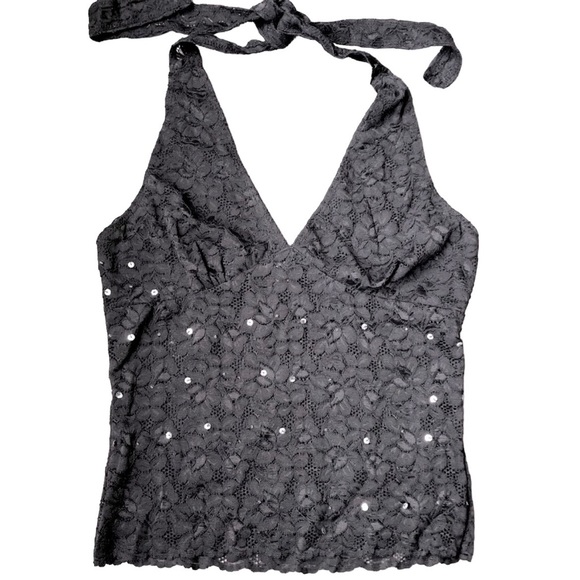 Tops - Lace halter top 👌🏻👌🏻